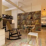 Little Suite Apartments