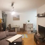 Gemuetliche Wohnung In Neustadt / Alaunpark