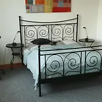 Campus Apartment Alexander