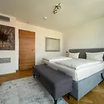 Modernes Apartment An Der Frauenkirche II