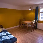 Holiday In Quiet Quarter, 20 Min To City Center