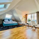 Villa Am Park Apartment