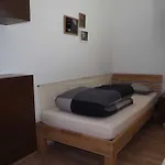 3-Raum Wohnung In Dresden, Ideal Fuer Monteure