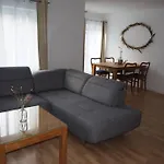 Elegante & Stilvolle 2,5 Raum Wohnung