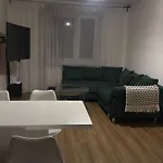 Dresden Am See/ Suite Mit Einem Schlafzimmer, Kueche & Balkon