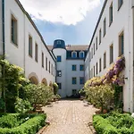 Hofgarten 1824 Hotel garni