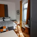Am Elbradweg - Nichtraucher-Gaestezimmer Weiland