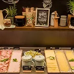 Motel One Dresden - Palaisplatz