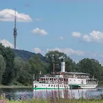 Villa Elsa im Denkmalschutzgebiet Dresden-Blasewitz mit Garten