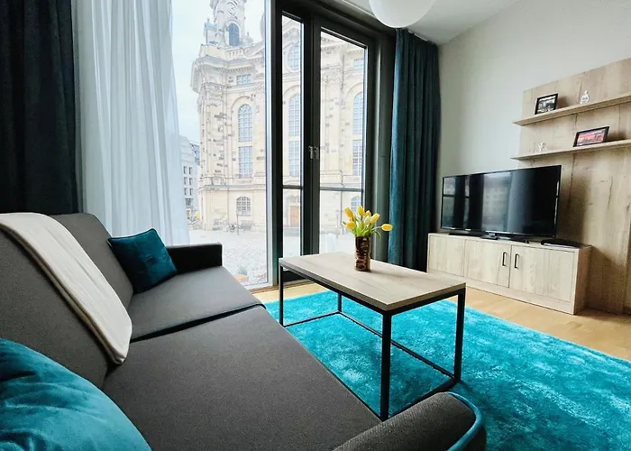 Panoramastudio Mit Blick Zur Frauenkirche