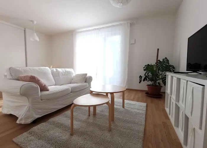 Gemuetliches Privatzimmer In Geraeumiger Gemeinschaftswohnung