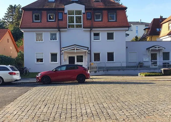 Dennis Apartment