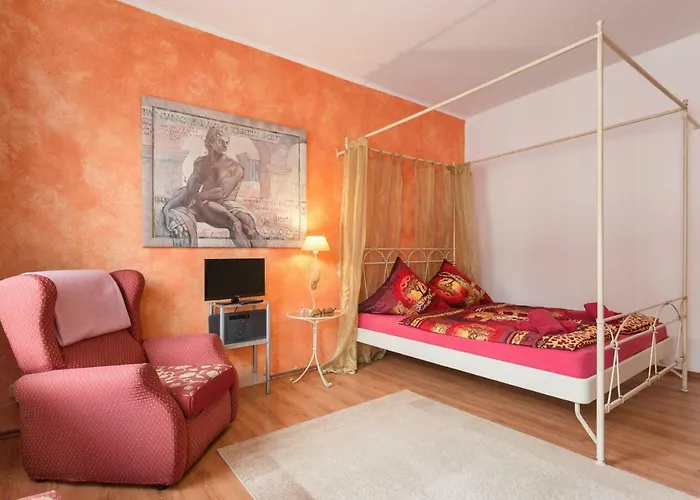 Ferienwohnung Residenz bis 6 Gäste , Ferienwohnung Dresden bis 4 Gäste, Ferienwohnung Elbflorenz bis 2 Gäste