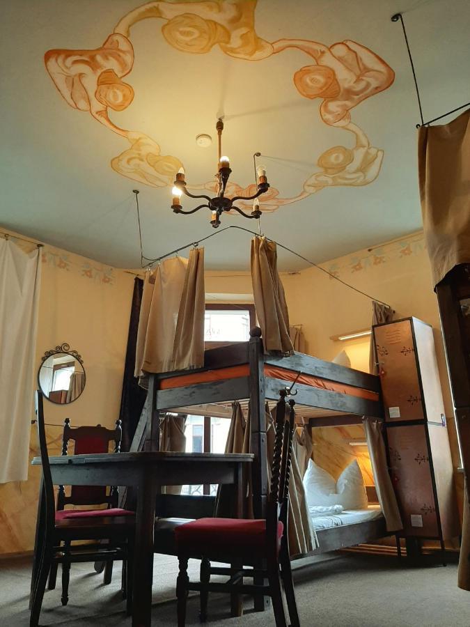 Hostel Lollis