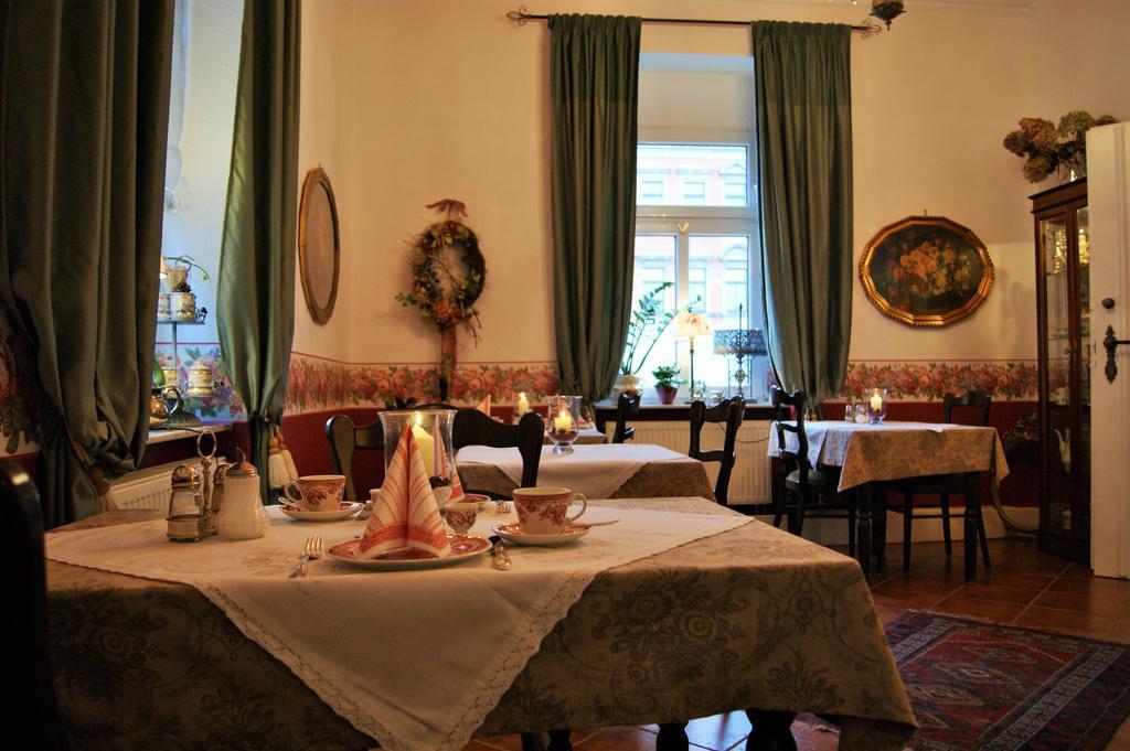 Romantika Guest house