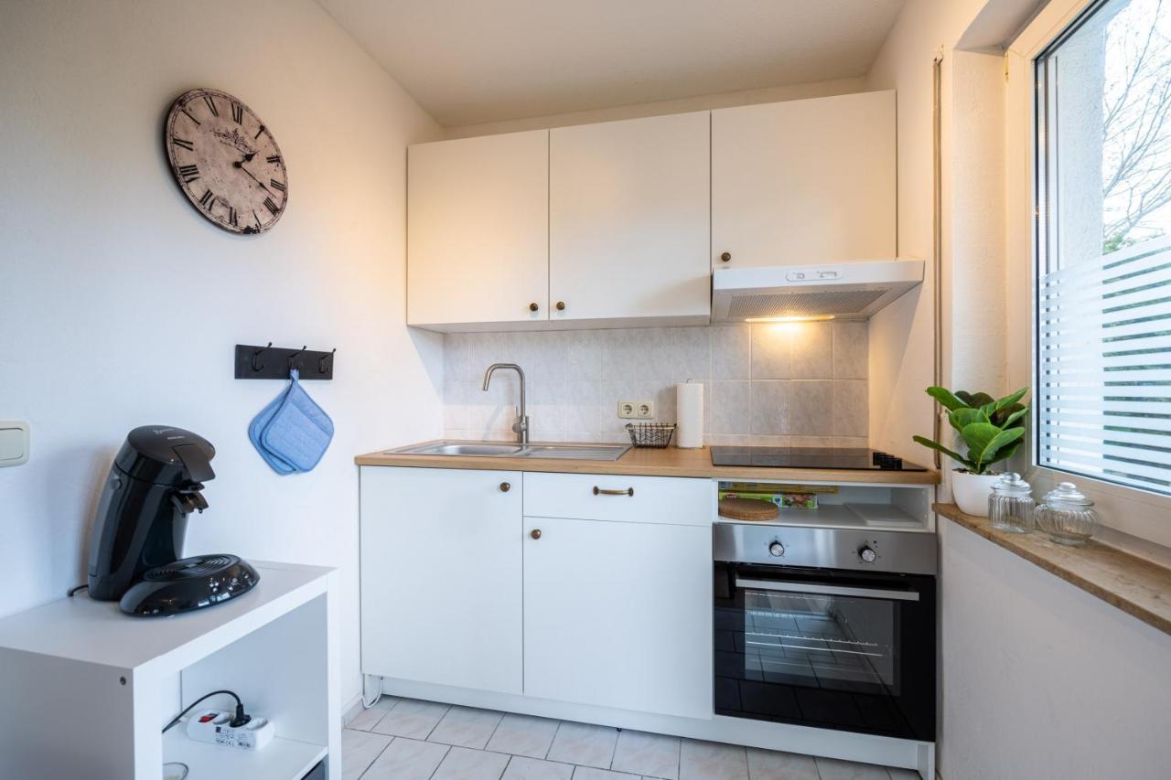 Eg Wohnung, Zentral, Anbindung, Mit Großer Terrasse Apartment *
