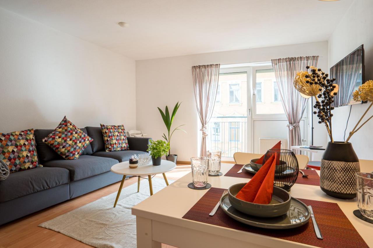 Appartement Grosse Louise In Der Neustadt Fuer Familien &