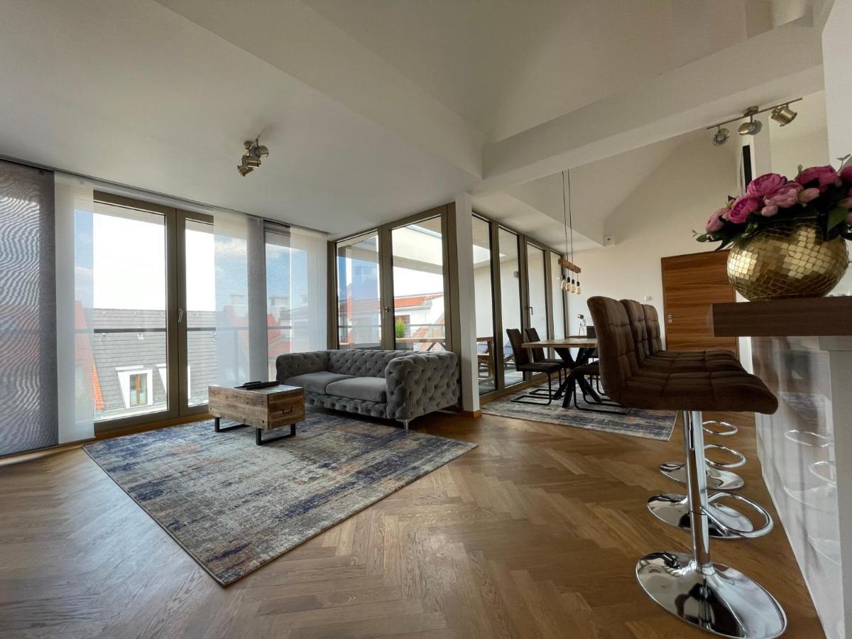 Modernes An Der Frauenkirche Ii Apartment *