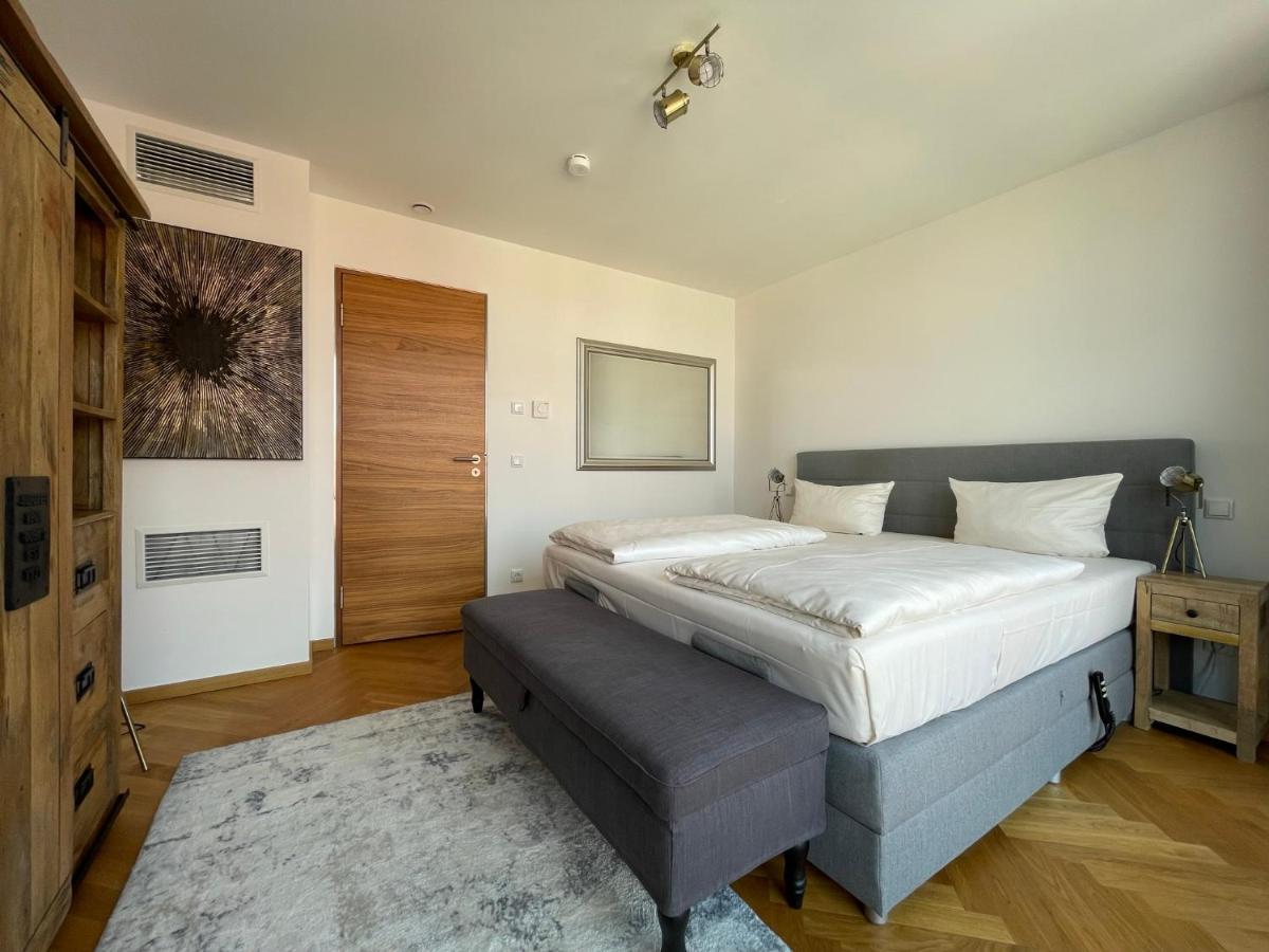 Apartment Modernes An Der Frauenkirche Ii Dresden