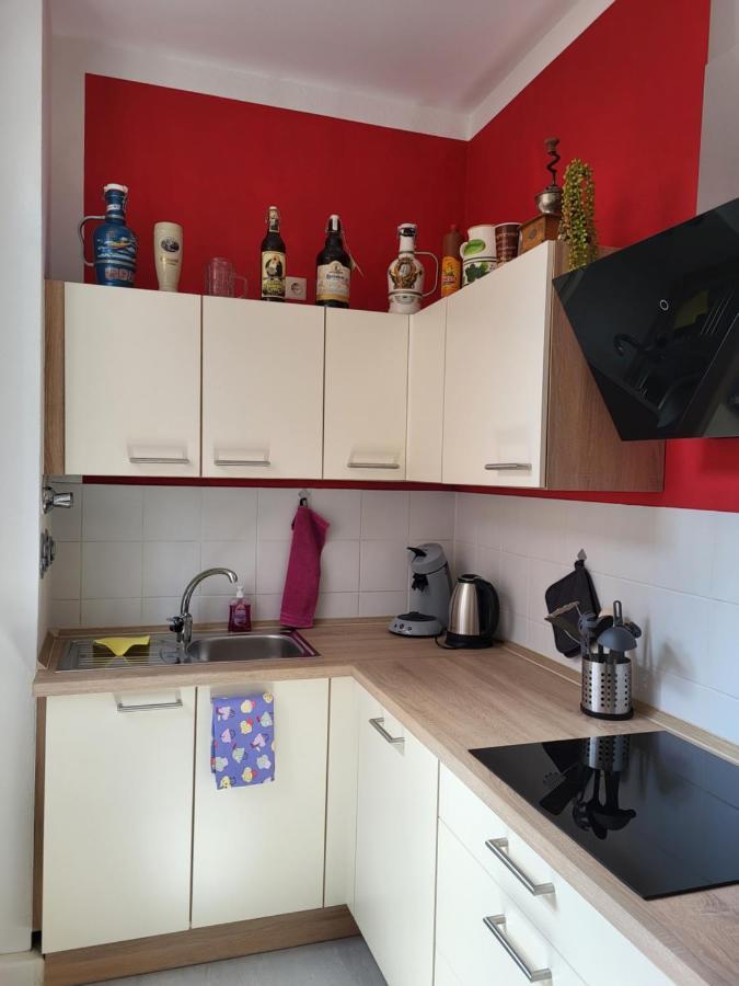 Kaiser Apartment *