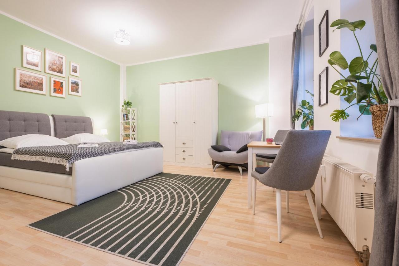 Greens - Ruhige Schoene 1rwhg Gut Gelegen Mit Balkon Appartement Dresden