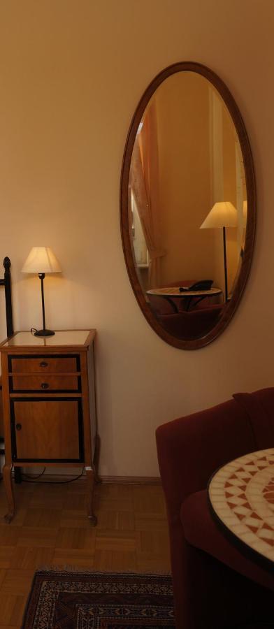 Hotel-appartement-villa Ulenburg 3*