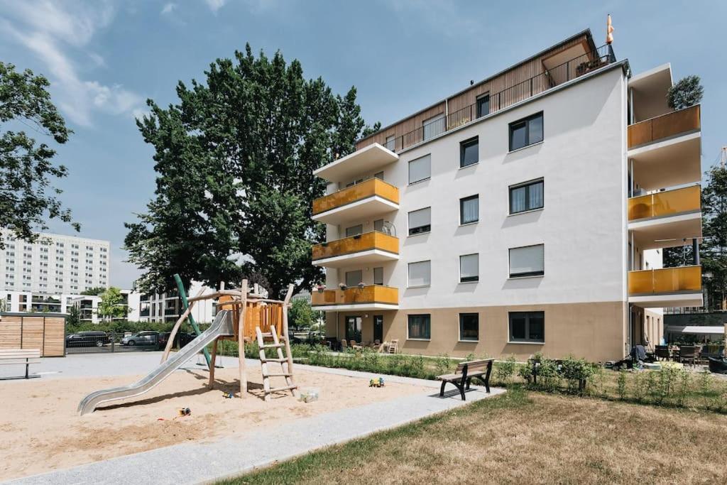 Stilvolle 4-raumwohnung In Zentraler Lage Appartement *