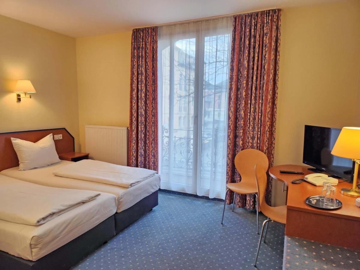 Amadeus Hotel