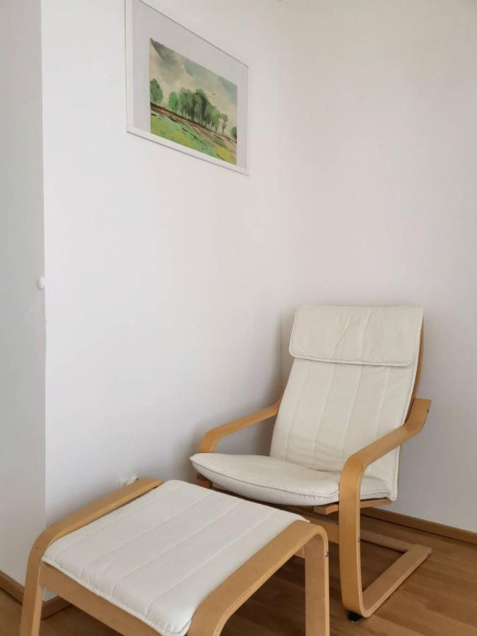 Gemuetliches In Geraeumiger Gemeinschaftswohnung