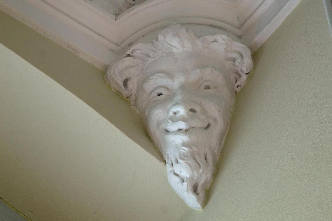 Haniel Paul Apartment Dresden