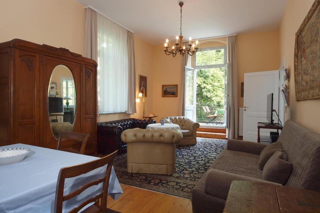 Haniel Paul Apartment *