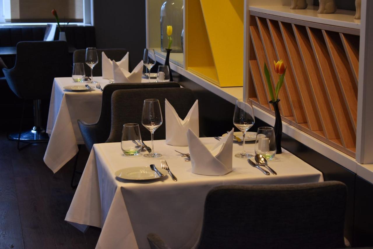 - Am Zwinger, An Ihg Dresden