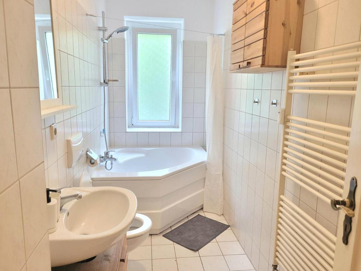 Voll Ausgestattete Ferienwohnung In Apartment