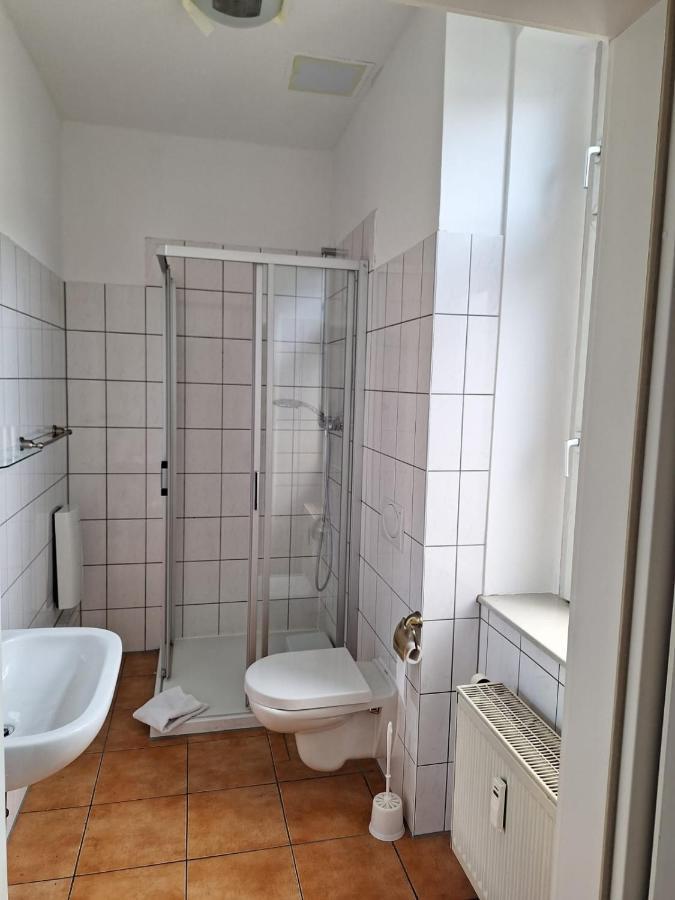 Ryde & Hyde Budget Hotel