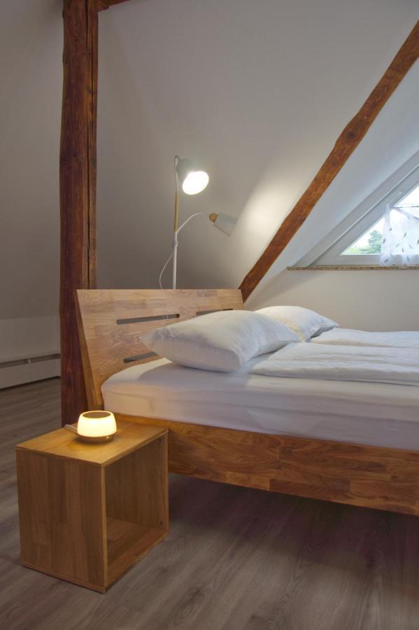 Apartment Traumzeit Mit Balkon In Vorstadtvilla *