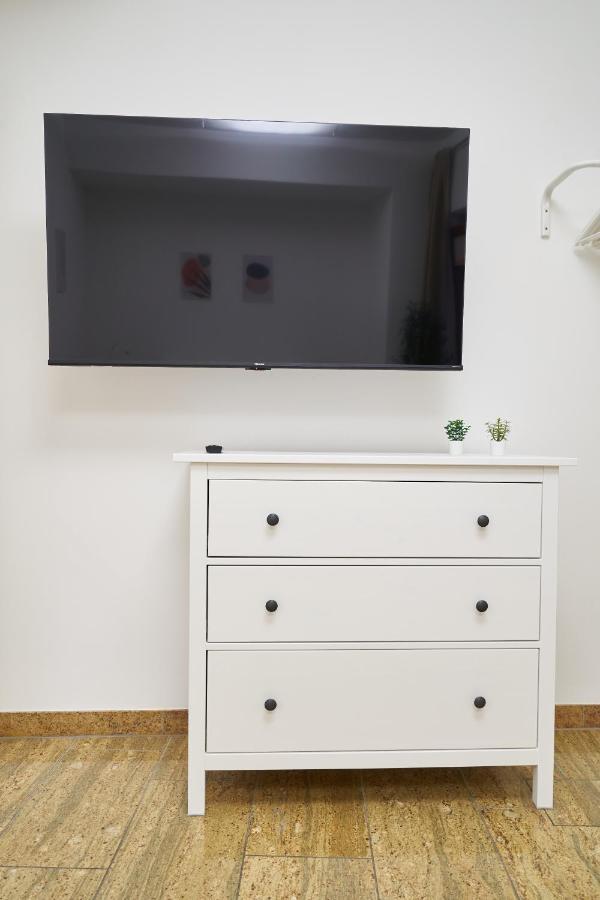 Apartment Global Living - Design I Center I Balcony I Smart-tv I Kitchen I *