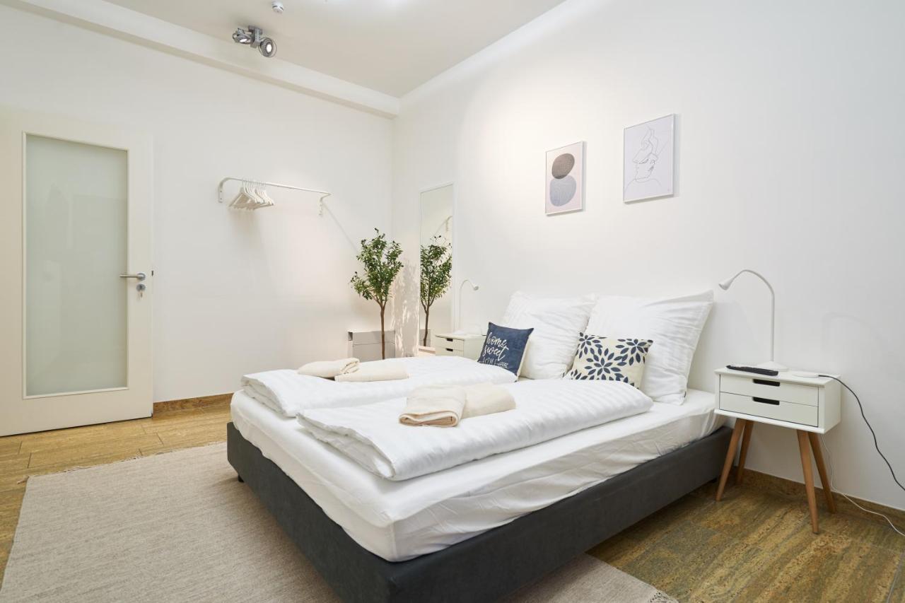 Global Living - Design I Center I Balcony I Smart-tv I Kitchen I Apartment *