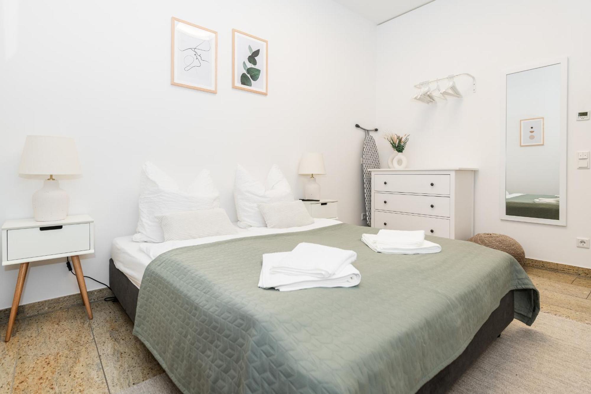 Global Living - Design I Center I Balcony I Smart-tv I Kitchen I Apartment *