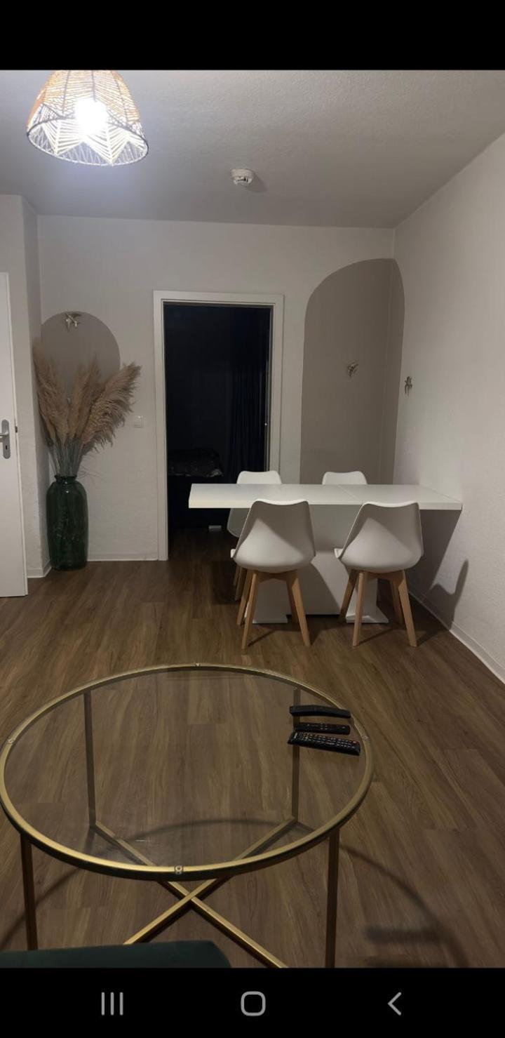 Am See/ Mit Einem Schlafzimmer, Kuche & Balkon Apartment *