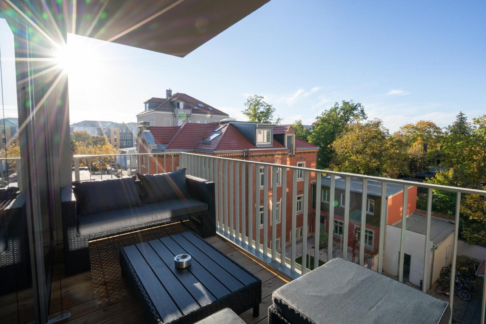 Supreme Dream Mit Terrasse Und Parkplatz - 110m² Dresden