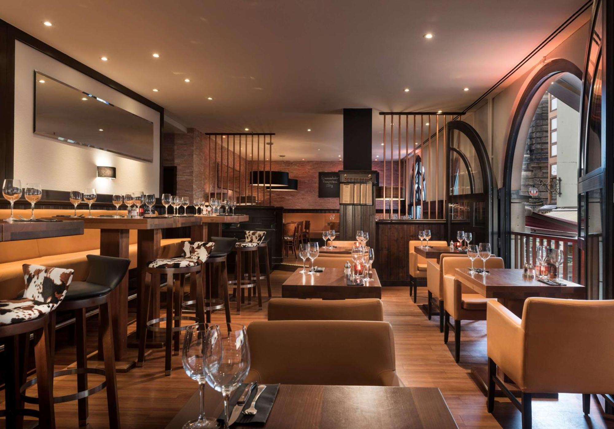 Hilton An Der Frauenkirche Hotel 4*
