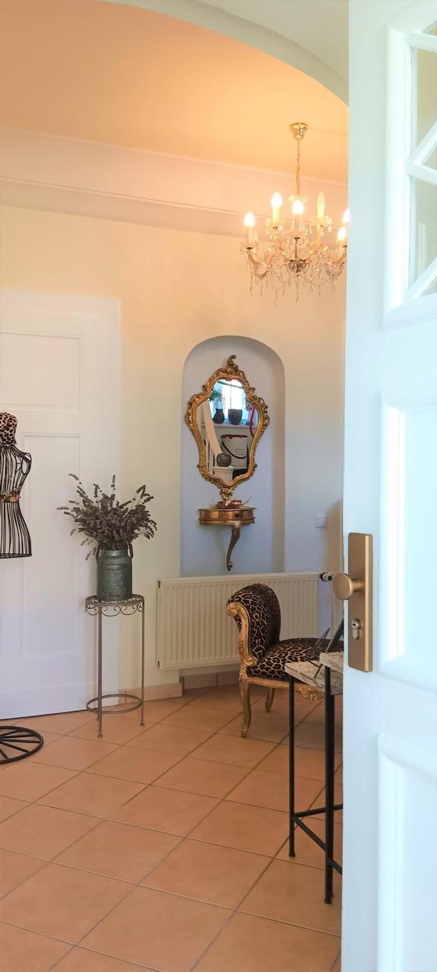 Freia Apartment *
