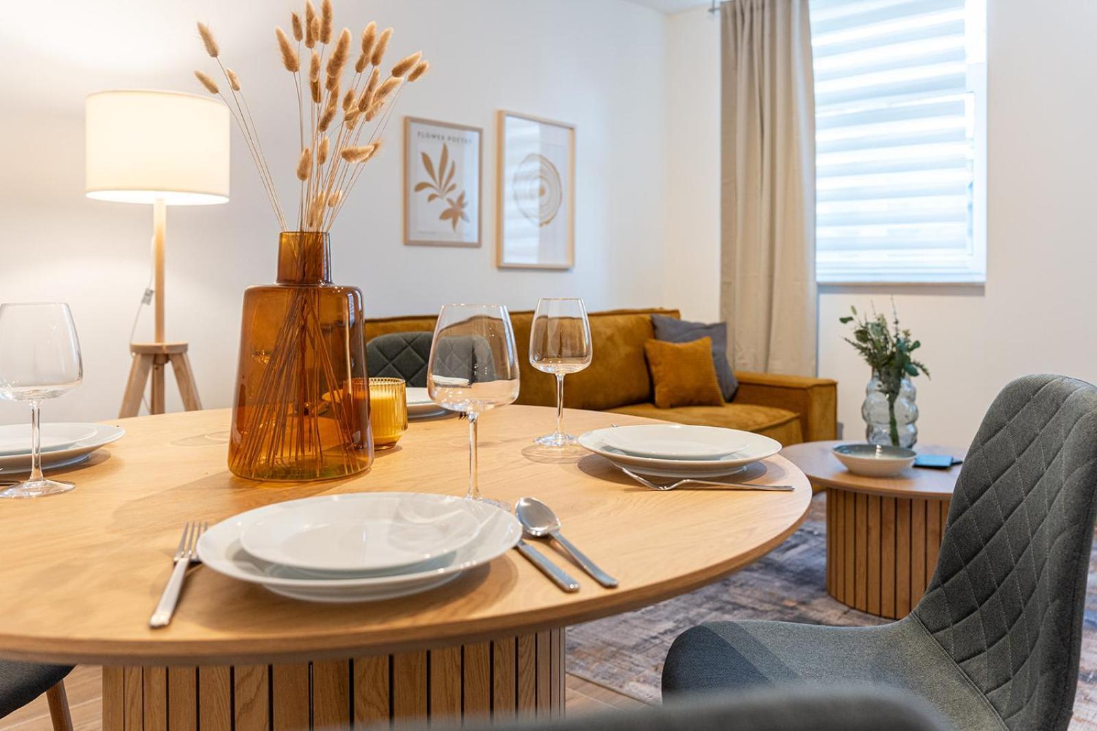 Benville - Grosser Garten - Modern -wlan Apartment Dresden