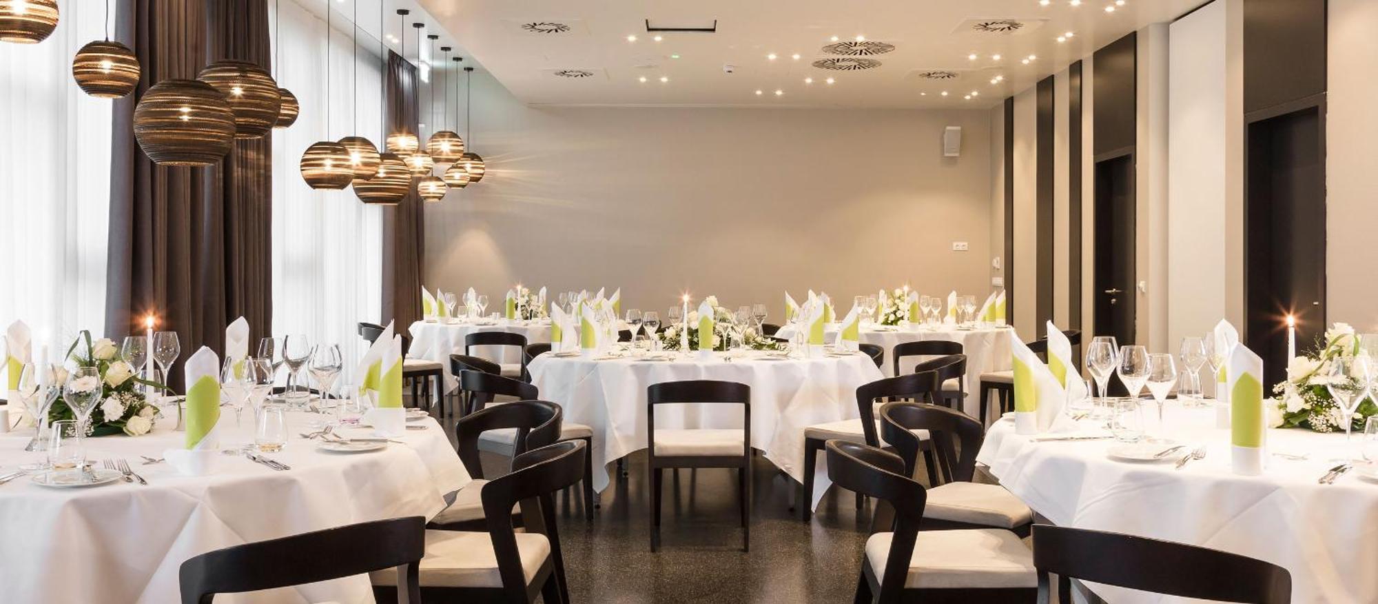 - Am Zwinger, An Ihg 4*