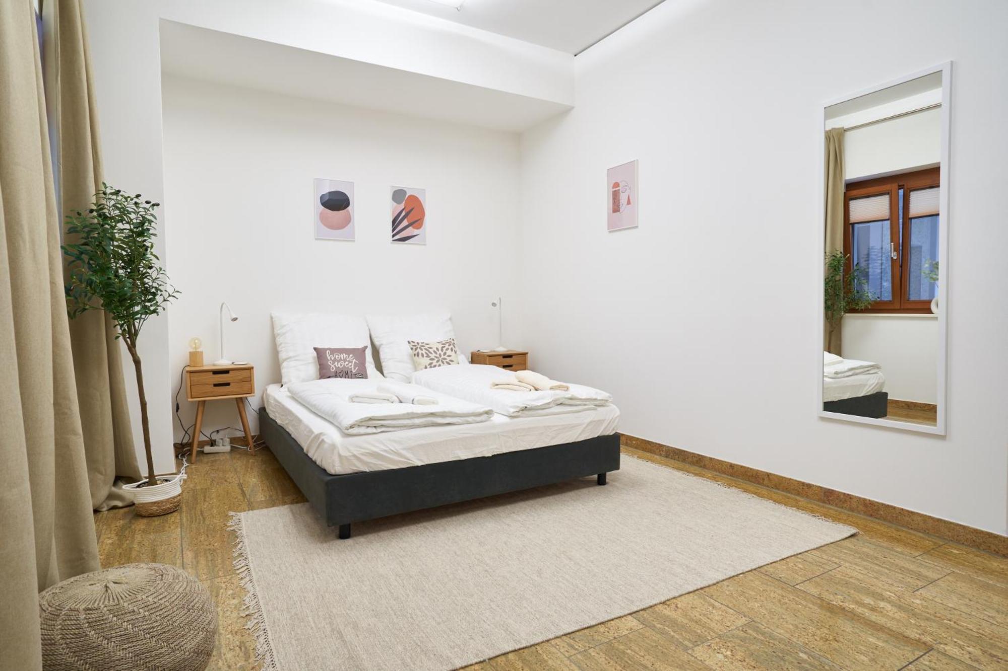 Global Living - Design I Center I Balcony I Smart-tv I Kitchen I Apartment