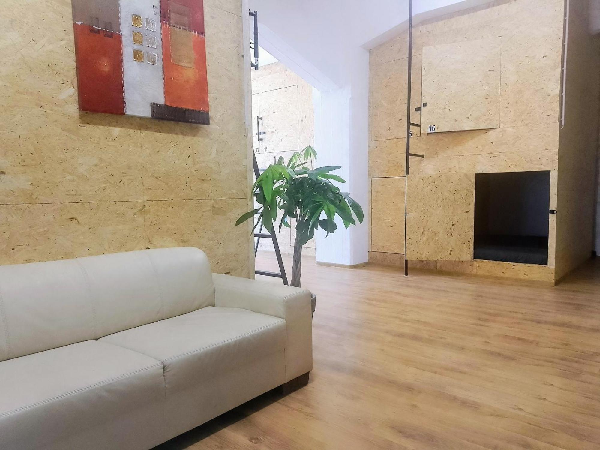 Budget Apt Trainstation *