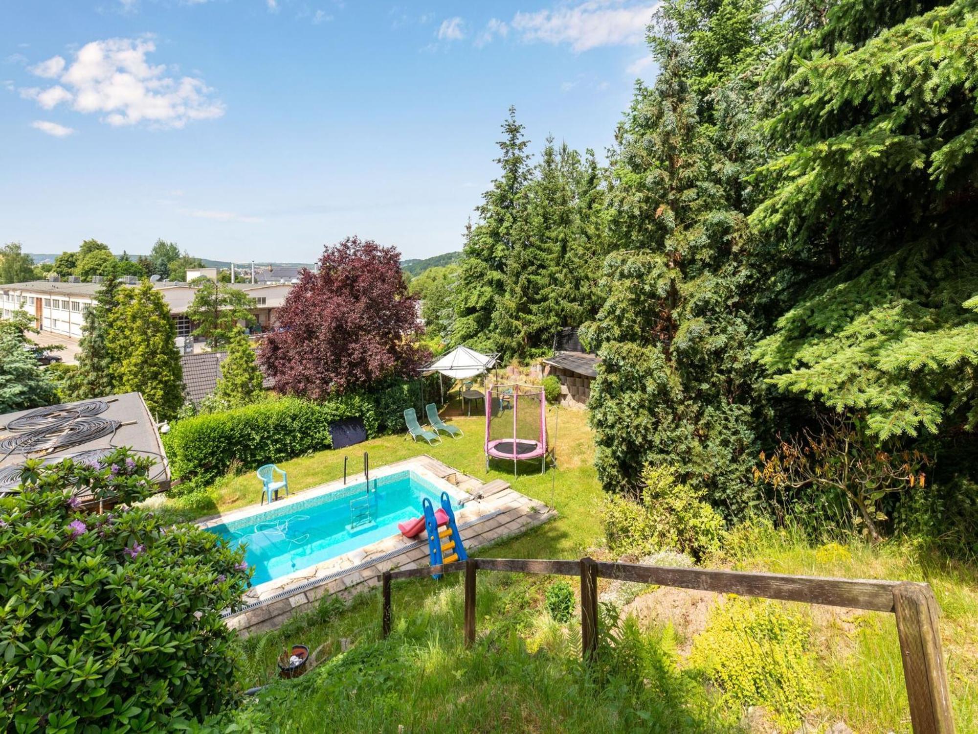 Cosy In With Balcony And Swimming Pool * Dresden