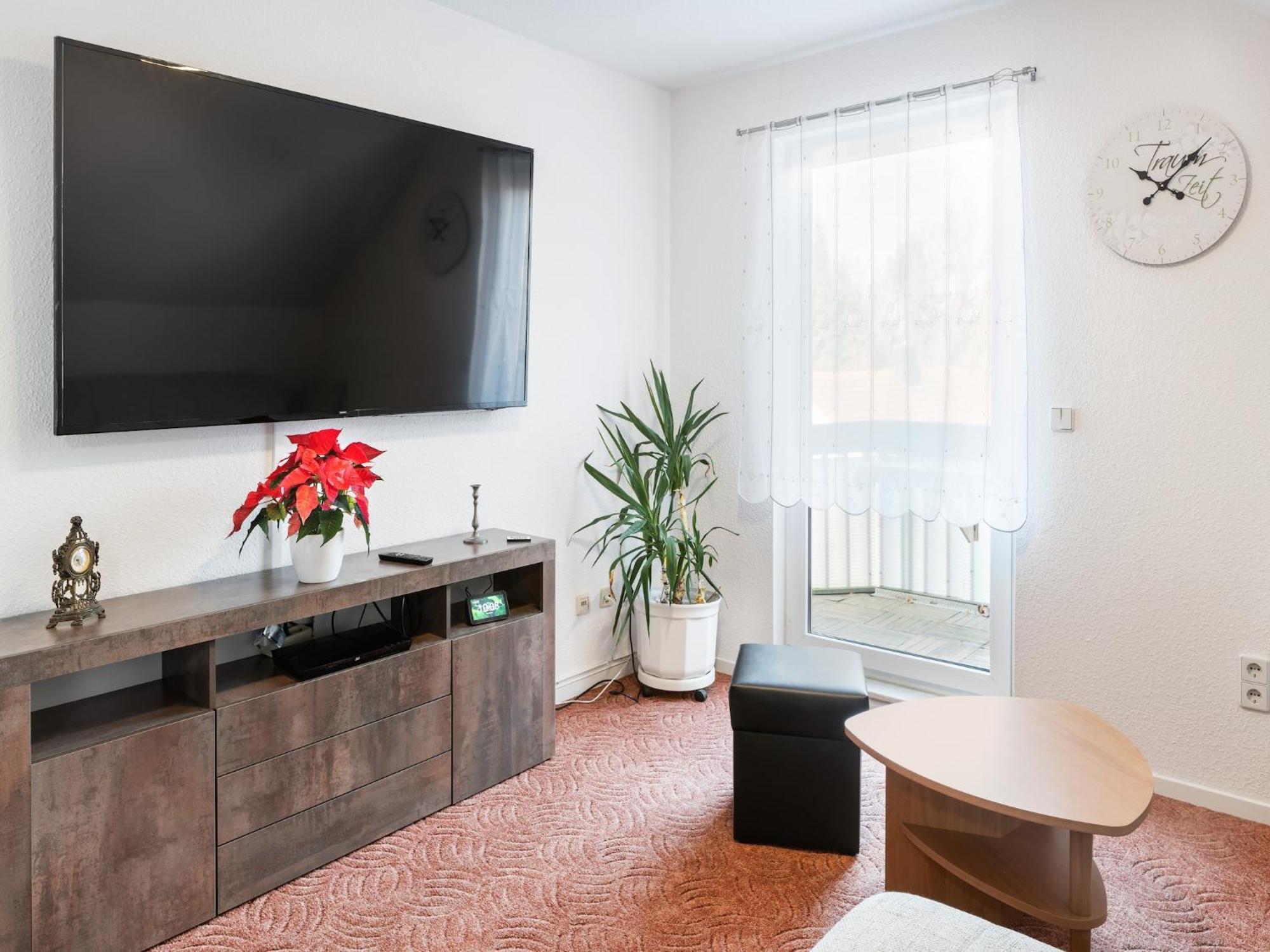 Apartment Cosy In With Balcony And Swimming Pool