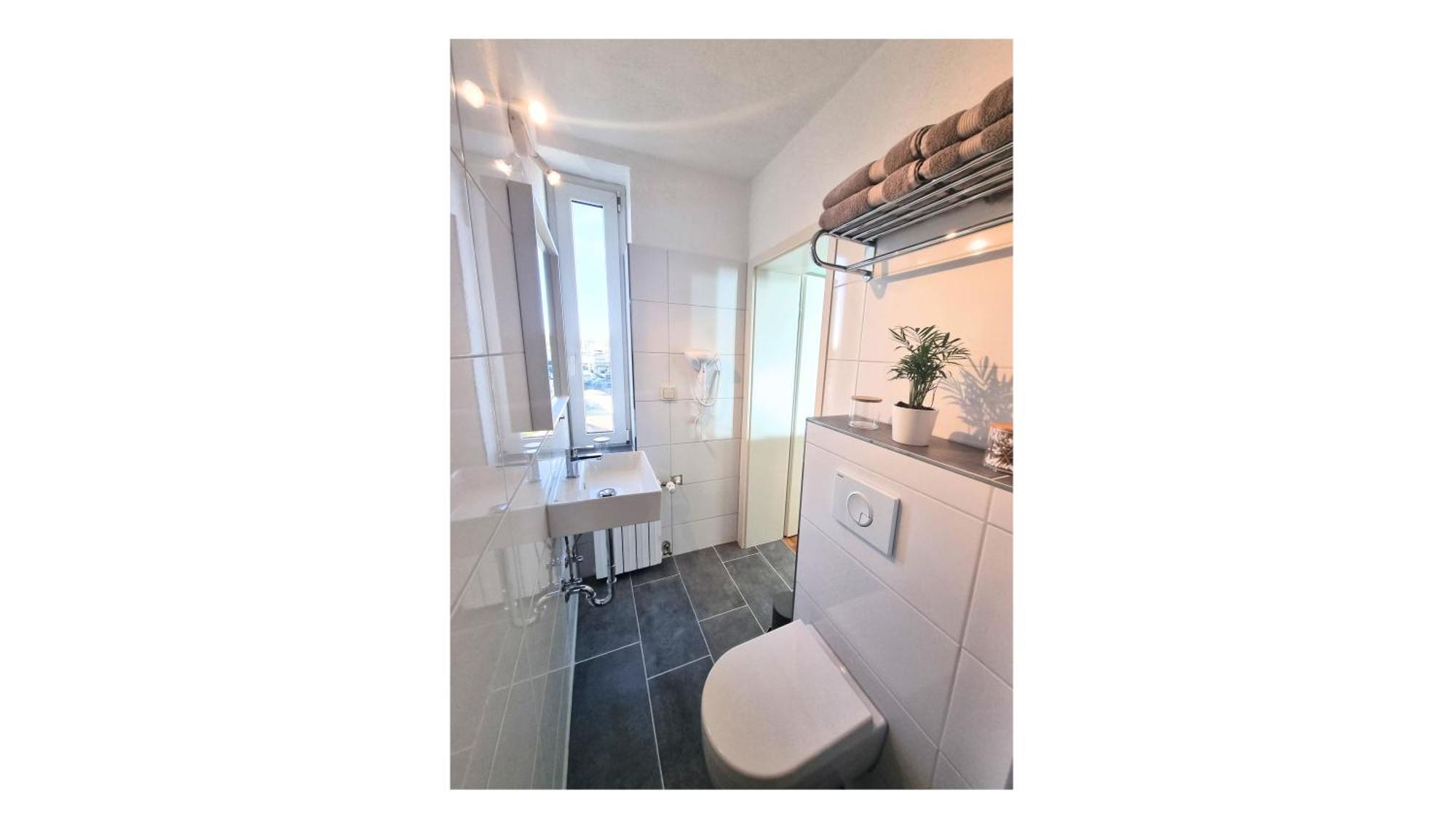 Aparthotel Good Mit Kostenlosen Parkplaetzen *
