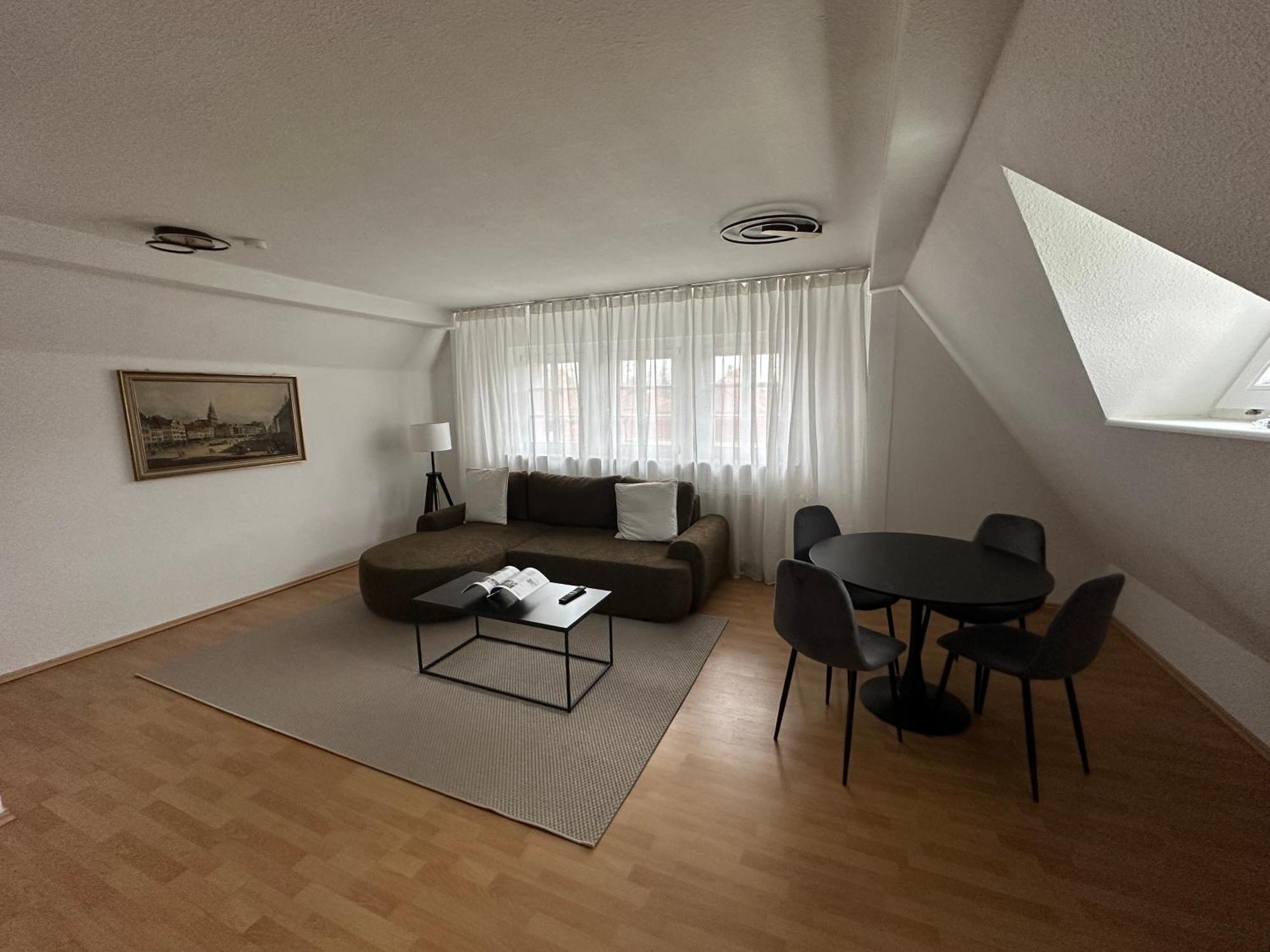 Modernes Familienapartment Mit Parkplatz Nahe Grosser Garten * Dresden